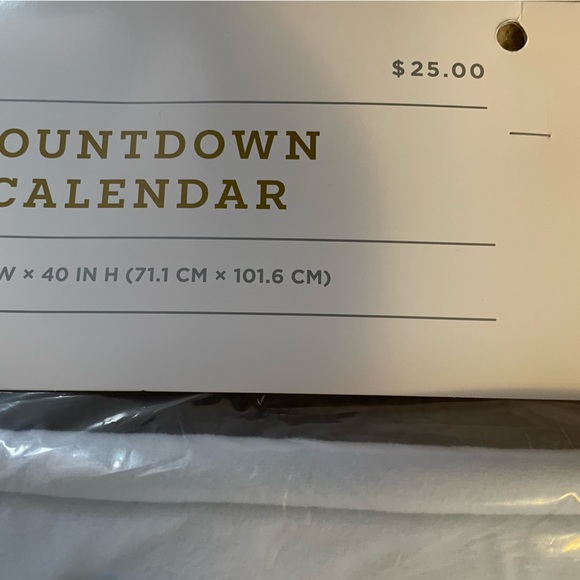 Wonder shop fabric countdown calendar - Picture 5 of 5